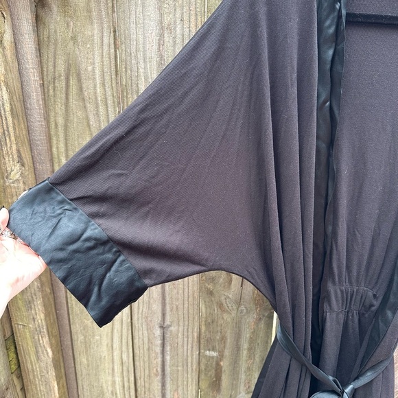 PJ Harlow Shala Knit Black Supima Cotton Blend Robe with Pockets & Satin Trim - Picture 6 of 12